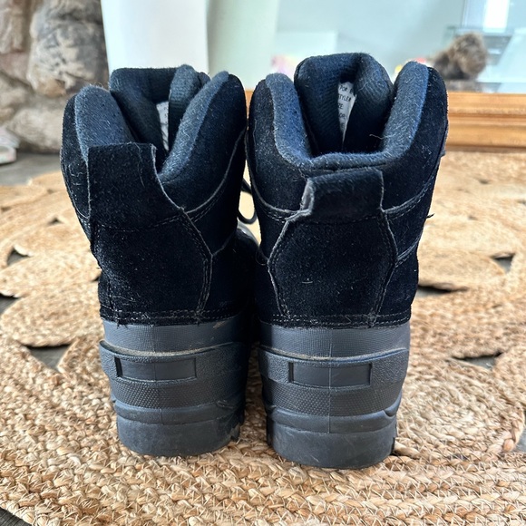 Women’s Snow Boots ❄️ - Picture 3 of 4